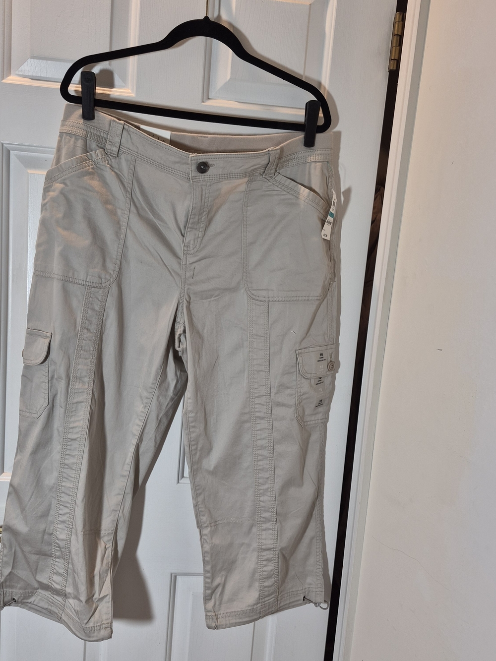Style & Co. Beige Cargo Capris